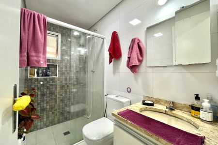 Apartamento à venda com 70m², 2 quartos e 1 vaga Apartamento à venda com 70m², 2 quartos e 1 vagaBanheiro