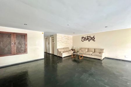 Apartamento à venda com 70m², 2 quartos e 1 vaga Apartamento à venda com 70m², 2 quartos e 1 vagaHall social