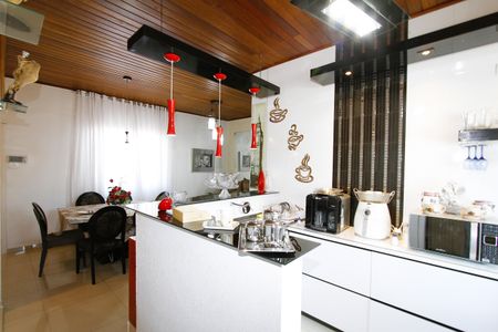 Casa à venda com 640m², 8 quartos e 2 vagasCozinha 2