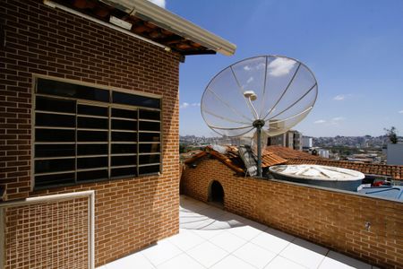 Casa à venda com 640m², 8 quartos e 2 vagasVaranda