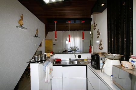 Casa à venda com 640m², 8 quartos e 2 vagasCozinha 2