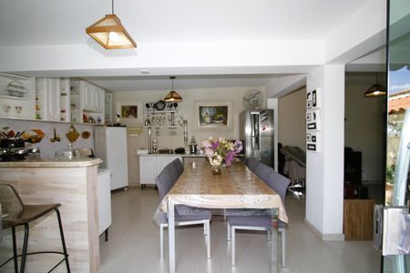 Casa à venda com 640m², 8 quartos e 2 vagasÁrea gourmet