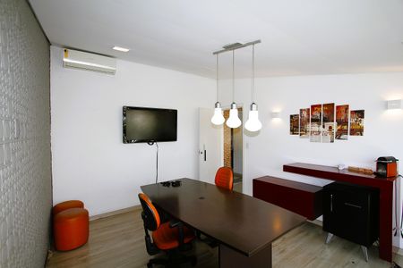 Casa à venda com 640m², 8 quartos e 2 vagasSala 1