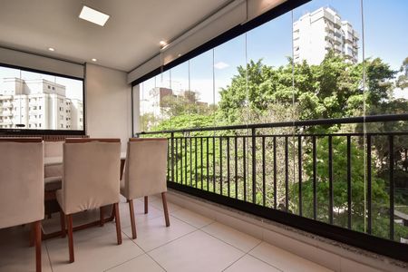 Apartamento à venda com 65m², 2 quartos e 1 vagaVaranda