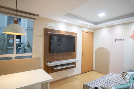 Sala de apartamento para alugar com 2 quartos, 45m² em Vila Lage, São Gonçalo