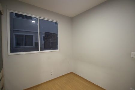 Quarto 2 de apartamento para alugar com 2 quartos, 45m² em Vila Lage, São Gonçalo