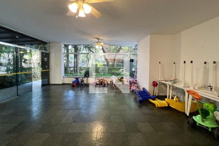 Apartamento para alugar com 85m², 2 quartos e 1 vaga Apartamento para alugar com 85m², 2 quartos e 1 vagaÁrea comum - Salão de festas