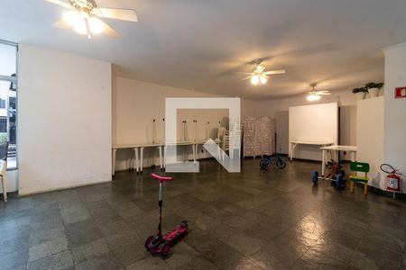 Apartamento para alugar com 85m², 2 quartos e 1 vaga Apartamento para alugar com 85m², 2 quartos e 1 vagaÁrea comum - Salão de festas