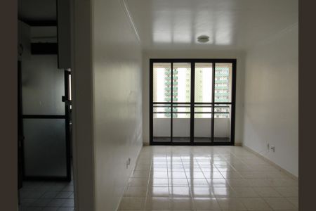 Sala de apartamento à venda com 3 quartos, 64m² em Jaguaribe, Osasco