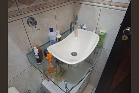 Casa à venda com 210m², 4 quartos e 4 vagas Casa à venda com 210m², 4 quartos e 4 vagasBanheiro da Suíte