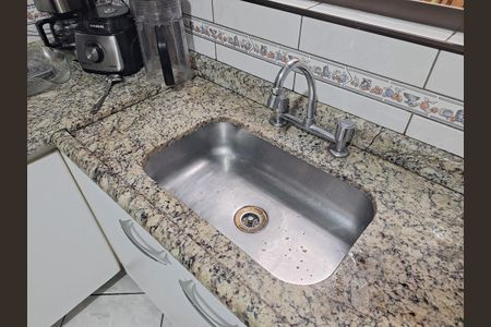 Casa à venda com 210m², 4 quartos e 4 vagas Casa à venda com 210m², 4 quartos e 4 vagasCozinha