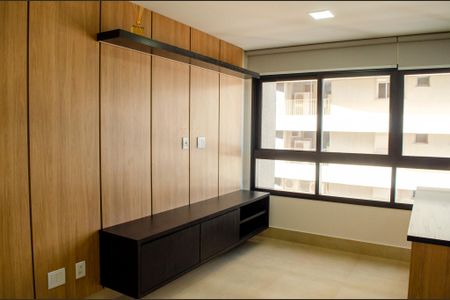 Sala/Cozinha de apartamento para alugar com 2 quartos, 70m² em Setor Marista, Goiânia