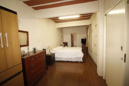 Casa à venda com 430m², 5 quartos e 5 vagasquarto 4