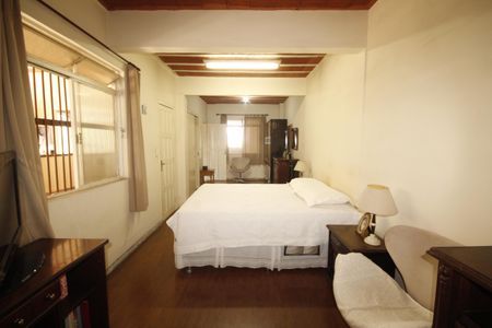 Casa à venda com 430m², 5 quartos e 5 vagasquarto 4