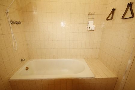 Casa à venda com 430m², 5 quartos e 5 vagasbanheiro 1