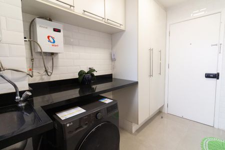 Apartamento à venda com 150m², 3 quartos e 3 vagas Apartamento à venda com 150m², 3 quartos e 3 vagasÁrea de Serviço