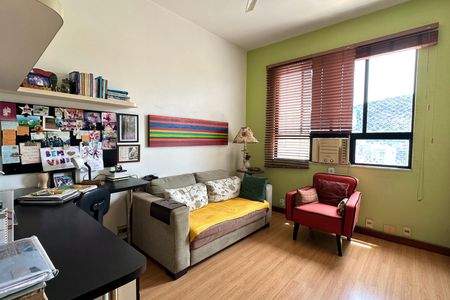 Apartamento à venda com 300m², 4 quartos e 1 vagaQuarto 1