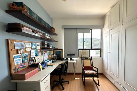 Apartamento à venda com 300m², 4 quartos e 1 vagaQuarto 3