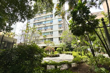 Apartamento à venda com 300m², 4 quartos e 1 vagaFachada