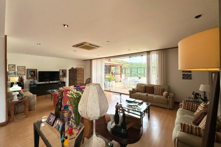 Apartamento à venda com 300m², 4 quartos e 1 vagaSala