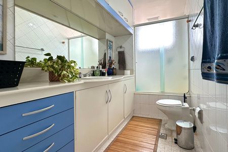 Apartamento à venda com 300m², 4 quartos e 1 vagaBanheiro