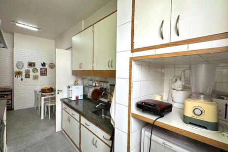 Apartamento à venda com 300m², 4 quartos e 1 vagaCozinha