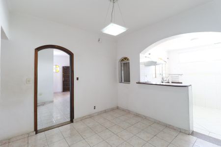 Casa à venda com 98m², 2 quartos e 2 vagas Casa à venda com 98m², 2 quartos e 2 vagasCopa