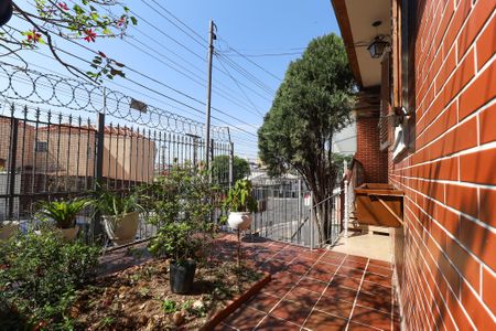 Casa à venda com 98m², 2 quartos e 2 vagas Casa à venda com 98m², 2 quartos e 2 vagasÁrea Área Externa