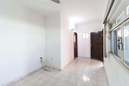 Sala de casa à venda com 2 quartos, 98m² em Vila Nivi, São Paulo