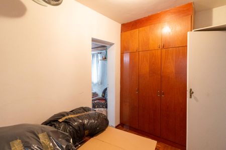 Casa à venda com 320m², 4 quartos e 5 vagas Casa à venda com 320m², 4 quartos e 5 vagasQuarto 1