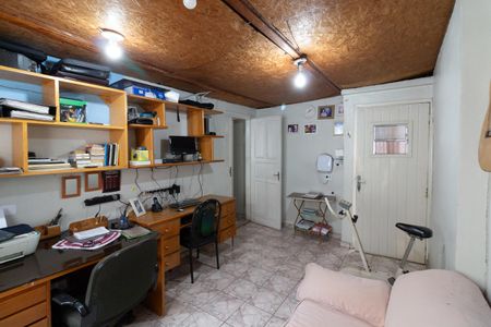 Casa à venda com 320m², 4 quartos e 5 vagas Casa à venda com 320m², 4 quartos e 5 vagasEscritório