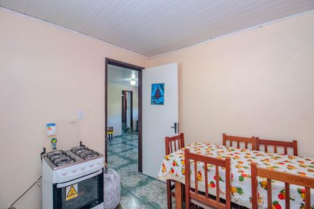 Casa à venda com 150m², 2 quartos e 2 vagas Casa à venda com 150m², 2 quartos e 2 vagasCozinha
