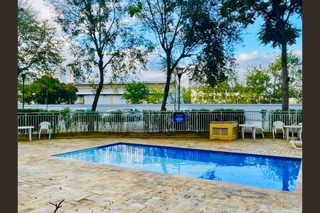 Apartamento à venda com 52m², 3 quartos e 1 vaga Apartamento à venda com 52m², 3 quartos e 1 vagaÁrea comum - Piscina