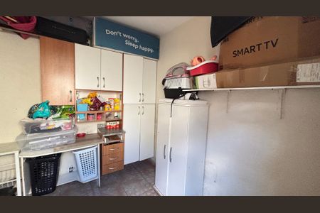 Casa à venda com 200m², 3 quartos e 2 vagas Casa à venda com 200m², 3 quartos e 2 vagasQuarto de Serviço