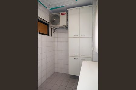 Apartamento à venda com 71m², 2 quartos e 2 vagasÁrea de Serviço
