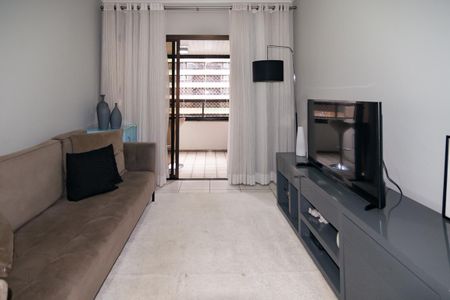 Apartamento à venda com 71m², 2 quartos e 2 vagasSala