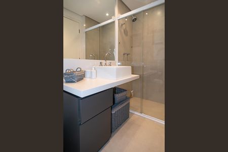 Apartamento à venda com 71m², 2 quartos e 2 vagasBanheiro da Suíte 1