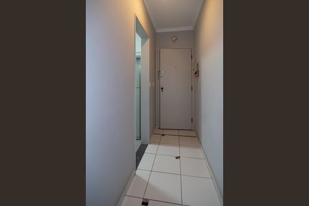 Apartamento à venda com 71m², 2 quartos e 2 vagasCorredor