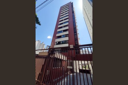 Apartamento à venda com 71m², 2 quartos e 2 vagasFachada