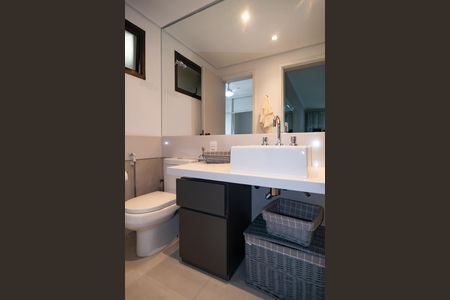 Apartamento à venda com 71m², 2 quartos e 2 vagasBanheiro da Suíte 1