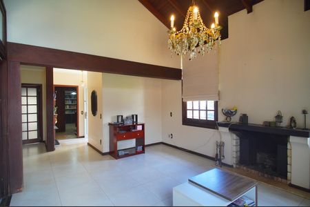 Casa à venda com 250m², 4 quartos e 3 vagasSala