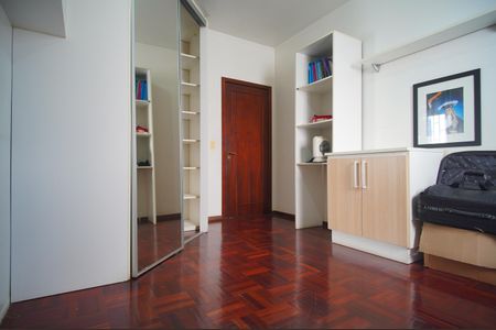 Casa à venda com 250m², 4 quartos e 3 vagasQuarto 1