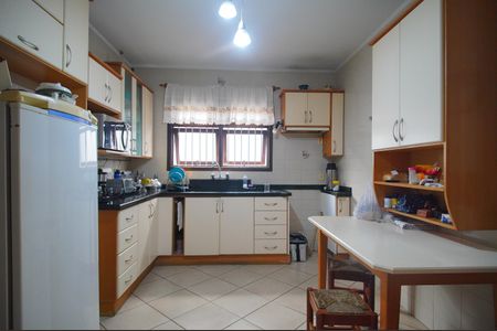 Casa à venda com 250m², 4 quartos e 3 vagasCozinha