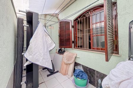 Casa à venda com 350m², 4 quartos e 2 vagas Casa à venda com 350m², 4 quartos e 2 vagasÁrea de Serviço