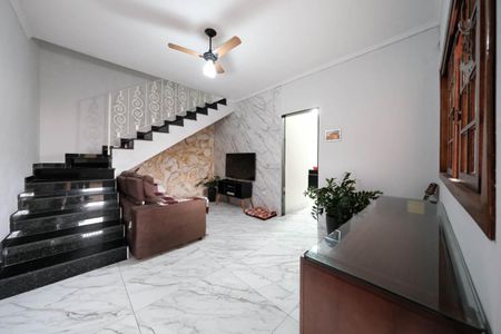 Casa à venda com 90m², 2 quartos e 1 vagaSala