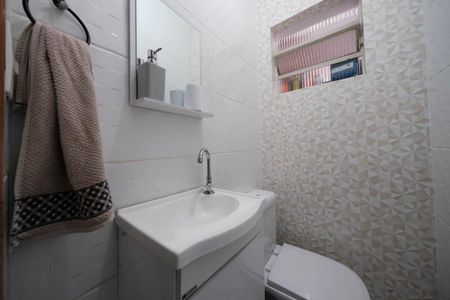 Casa à venda com 90m², 2 quartos e 1 vagaLavabo