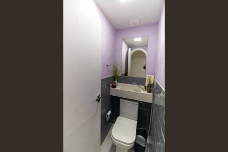 Apartamento à venda com 200m², 3 quartos e 1 vaga Apartamento à venda com 200m², 3 quartos e 1 vagaLavabo