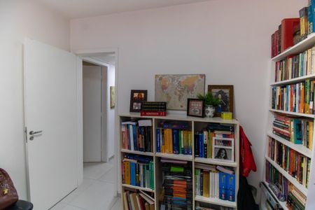 Apartamento à venda com 200m², 3 quartos e 1 vaga Apartamento à venda com 200m², 3 quartos e 1 vagaQuarto 2