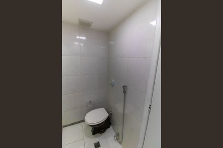 Apartamento à venda com 200m², 3 quartos e 1 vaga Apartamento à venda com 200m², 3 quartos e 1 vagaBanheiro Social