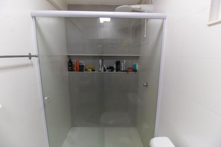 Apartamento à venda com 200m², 3 quartos e 1 vaga Apartamento à venda com 200m², 3 quartos e 1 vagaBanheiro da Suíte